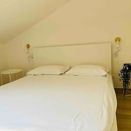 Attico Lilium Apartmán *